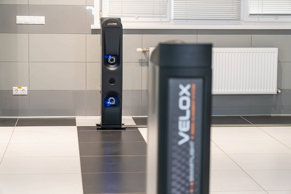 P 8102 VELOX Стенд развал схождения Техно Вектор 8