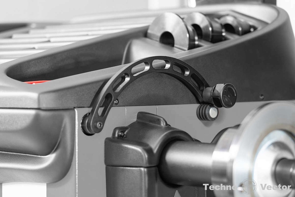 Стенд балансировочный модель iPRO BM5